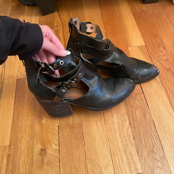 Jeffrey Campbell Everwell Leather Boots - Picture 4 of 5